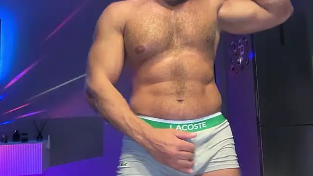 KarlosRichi online show from 11-05-25, 03:12