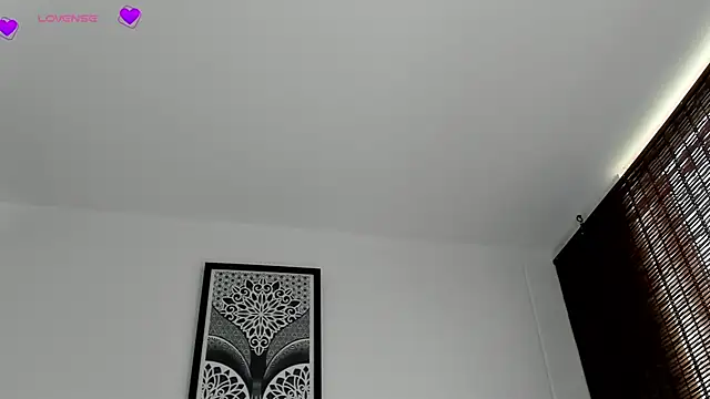 VeronicaTonu online show from 11-14-25, 02:05