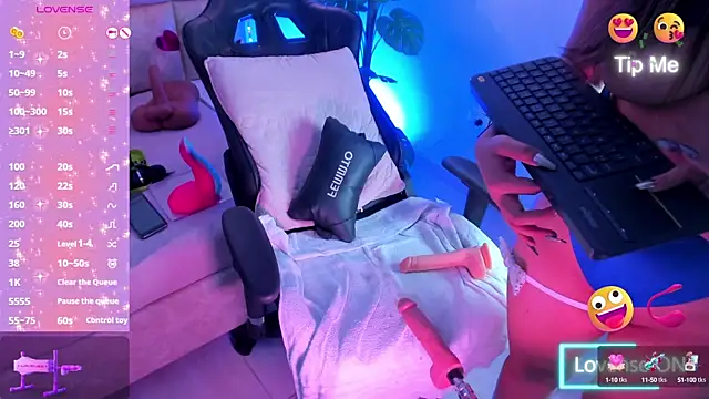 LiaaGenner online show from 02-21-25, 10:26