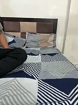 Snapshot of AASHI66 chatting on 02-11-25, 05:29 AASHI66 online show from 02-11-25, 05:29