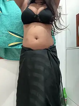 Snapshot of AASHI66 chatting on 10-23-25, 06:39 AASHI66 online show from 10-23-25, 06:39