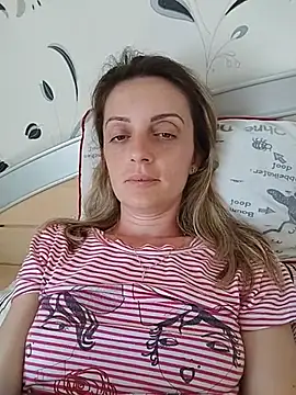 Snapshot of SophyGirl chatting on 05-24-26, 12:43 SophyGirl online show from 05-24-26, 12:43