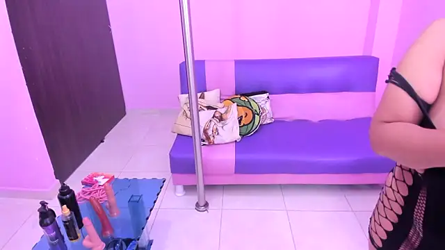 Snapshot of mature_dirty_squirt chatting on 03-10-25, 12:48 mature dirty squirt online show from 03-10-25, 12:48