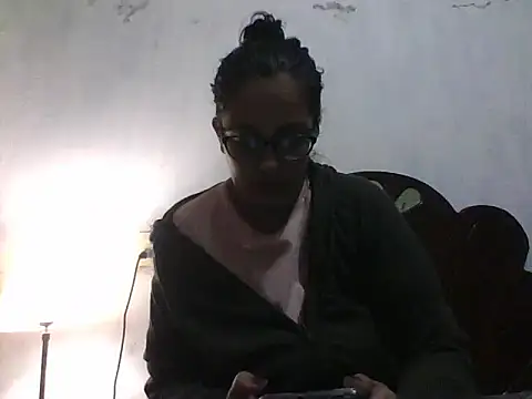 Snapshot of Samanthat33 chatting on 12-09-24, 04:34 Samanthat33 online show from 12-09-24, 04:34