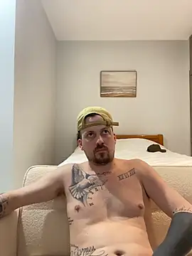 Snapshot of Tremblay_Simard chatting on 03-18-26, 03:20 Tremblay Simard online show from 03-18-26, 03:20