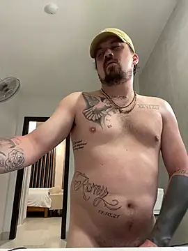 Snapshot of Tremblay_Simard chatting on 04-09-26, 04:56 Tremblay Simard online show from 04-09-26, 04:56