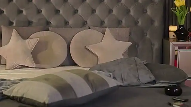 Snapshot of AmelyNoir chatting on 01-19-25, 01:53 AmelyNoir online show from 01-19-25, 01:53