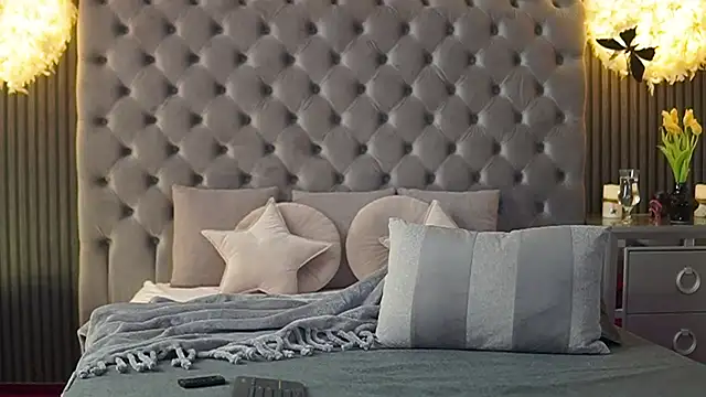 Snapshot of AmelyNoir chatting on 01-25-25, 08:00 AmelyNoir online show from 01-25-25, 08:00