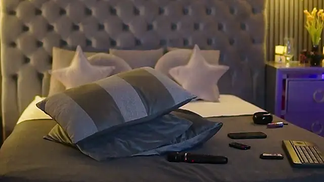 Snapshot of AmelyNoir chatting on 01-27-25, 01:59 AmelyNoir online show from 01-27-25, 01:59