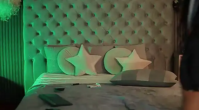 Snapshot of AmelyNoir chatting on 03-07-25, 11:38 AmelyNoir online show from 03-07-25, 11:38