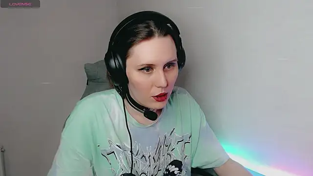 Snapshot of tracy_cooper chatting on 12-06-24, 01:18 tracy cooper online show from 12-06-24, 01:18