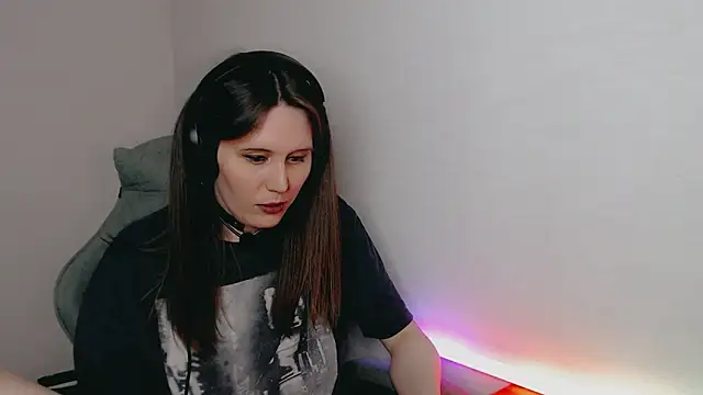 Snapshot of tracy_cooper chatting on 01-06-25, 06:41 tracy cooper online show from 01-06-25, 06:41