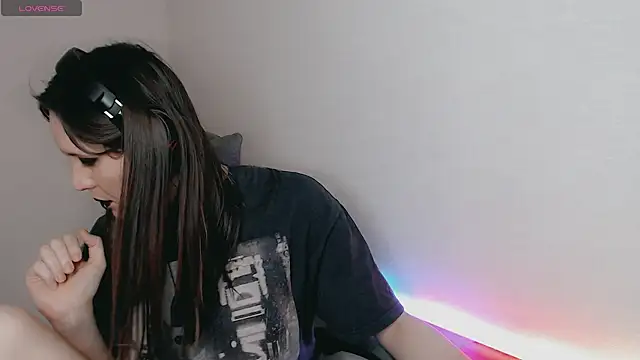 Snapshot of tracy_cooper chatting on 01-19-25, 02:36 tracy cooper online show from 01-19-25, 02:36