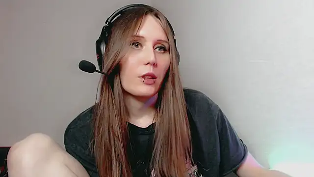 Snapshot of tracy_cooper chatting on 01-26-25, 02:24 tracy cooper online show from 01-26-25, 02:24