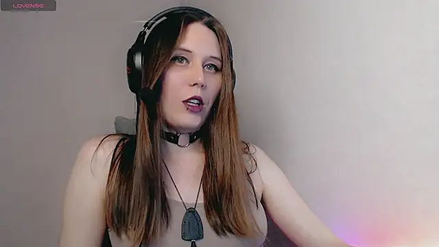 Snapshot of tracy_cooper chatting on 01-27-25, 06:20 tracy cooper online show from 01-27-25, 06:20