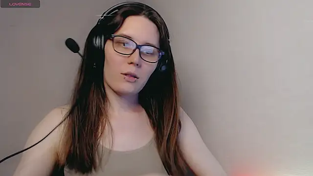 Snapshot of tracy_cooper chatting on 02-03-25, 10:11 tracy cooper online show from 02-03-25, 10:11