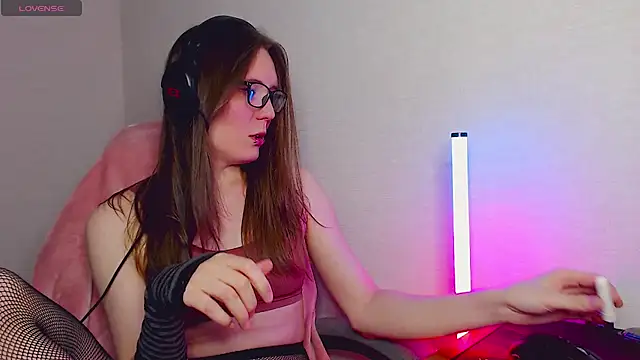 Snapshot of tracy_cooper chatting on 02-20-25, 10:48 tracy cooper online show from 02-20-25, 10:48