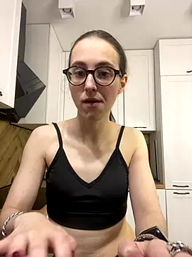 MartiniiSelenna online show from 10-18-25, 05:54