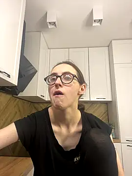 MartiniiSelenna online show from 11-18-25, 06:29