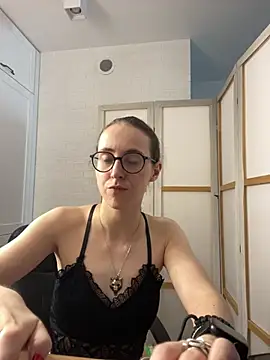 Snapshot of MartiniiSelenna chatting on 07-06-26, 05:59 MartiniiSelenna online show from 07-06-26, 05:59