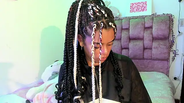 ladyrd1 online show from 03-13-25, 06:37