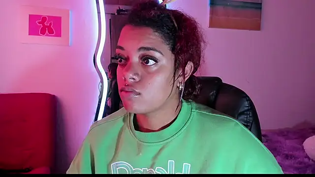 ladyrd1 online show from 09-14-25, 06:51