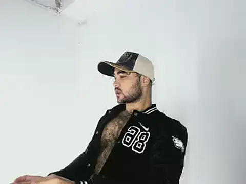 Snapshot of Sebas-hott chatting on 10-21-25, 10:54 Sebas-hott online show from 10-21-25, 10:54