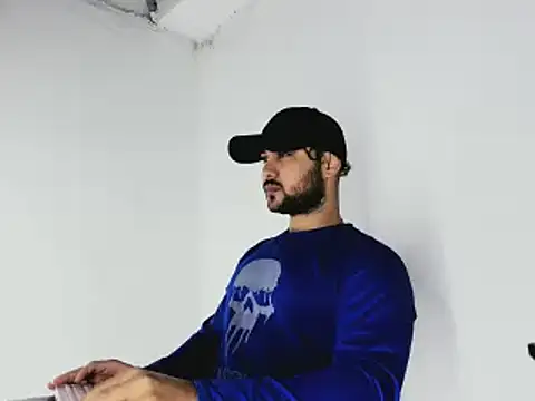 Snapshot of Sebas-hott chatting on 10-27-25, 11:20 Sebas-hott online show from 10-27-25, 11:20