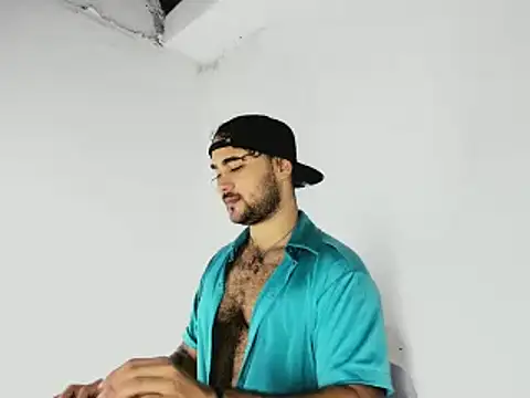 Snapshot of Sebas-hott chatting on 11-07-25, 10:54 Sebas-hott online show from 11-07-25, 10:54