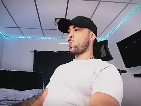 Snapshot of Sebas-hott chatting on 02-06-26, 10:24 Sebas-hott online show from 02-06-26, 10:24