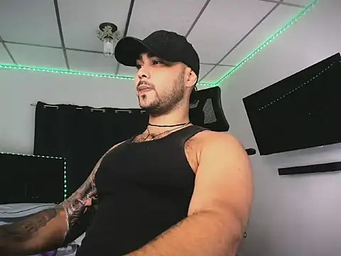 Snapshot of Sebas-hott chatting on 02-21-26, 11:17 Sebas-hott online show from 02-21-26, 11:17