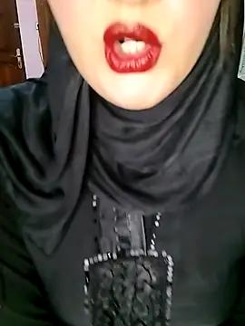 Snapshot of Rawya-34 chatting on 12-10-24, 09:00 Rawya-34 online show from 12-10-24, 09:00