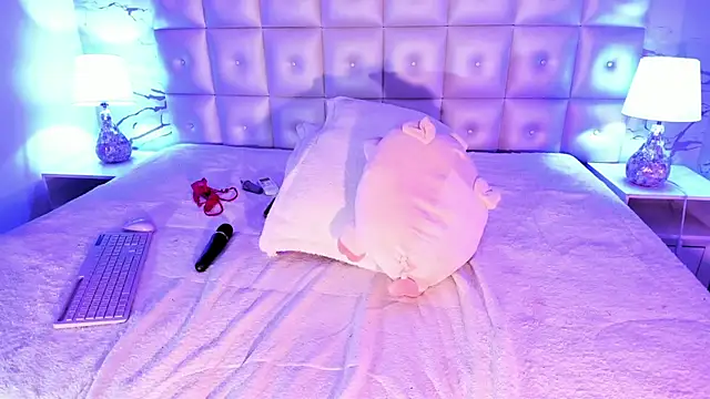 sabrinamilani online show from 03-18-25, 06:14