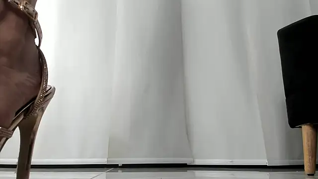 Snapshot of angelturned001 chatting on 12-10-24, 11:30 angelturned001 online show from 12-10-24, 11:30