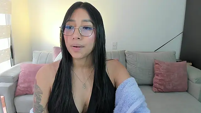 Snapshot of isa_bellaa0 chatting on 12-04-25, 11:52 isa bellaa0 online show from 12-04-25, 11:52