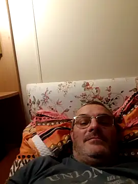 Snapshot of Gavin_6969 chatting on 10-21-25, 10:54 Gavin 6969 online show from 10-21-25, 10:54