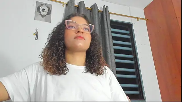 Ada gales  online show from 11-08-25, 03:39