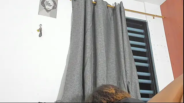 Ada gales  online show from 11-22-25, 04:22