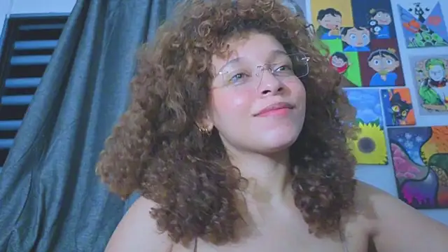 Snapshot of Ada_gales_ chatting on 06-25-26, 02:33 Ada gales online show from 06-25-26, 02:33