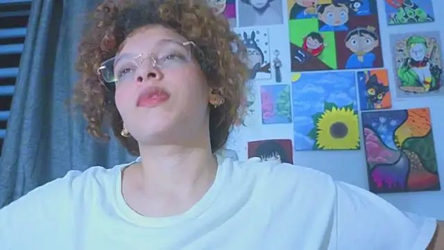 Snapshot of Ada_gales_ chatting on 07-14-26, 03:33 Ada gales online show from 07-14-26, 03:33