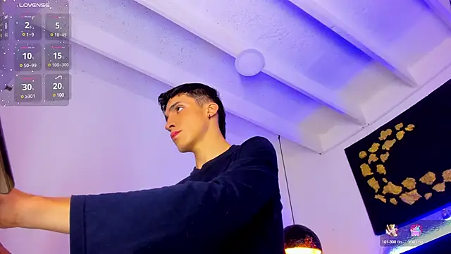 Snapshot of Angel_Snowhotxxx chatting on 01-09-25, 02:07 Angel Snowhotxxx online show from 01-09-25, 02:07