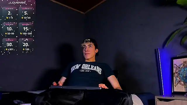 Angel Snowhotxxx online show from 02-06-26, 03:00