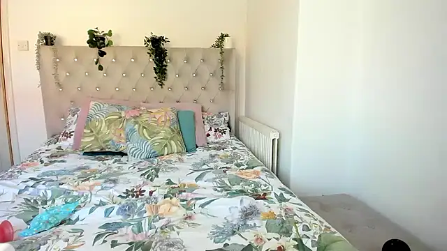 Alexia-Lee online show from 03-08-25, 01:14