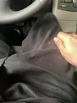 Snapshot of mocinhohrc chatting on 10-28-25, 04:09 mocinhohrc online show from 10-28-25, 04:09