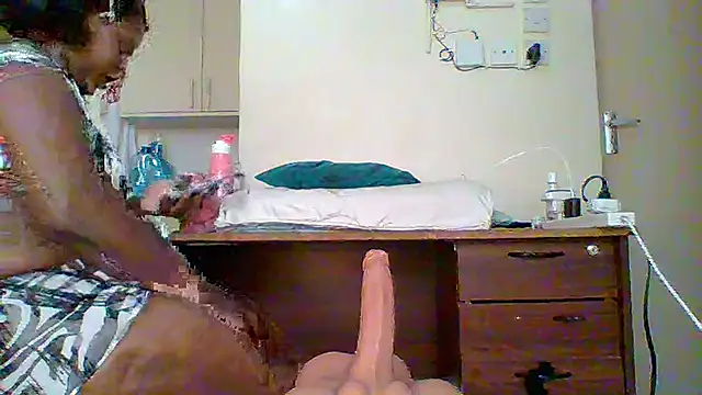 Snapshot of Cookie__dough chatting on 03-29-26, 06:13 Cookie dough online show from 03-29-26, 06:13