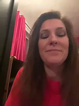 Snapshot of Lwhite1 chatting on 01-13-25, 05:02 Lwhite1 online show from 01-13-25, 05:02