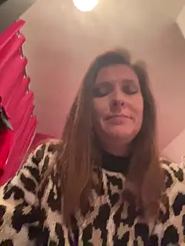 Snapshot of Lwhite1 chatting on 01-14-25, 05:56 Lwhite1 online show from 01-14-25, 05:56