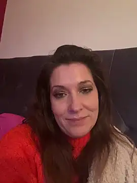 Snapshot of Lwhite1 chatting on 01-17-25, 04:26 Lwhite1 online show from 01-17-25, 04:26