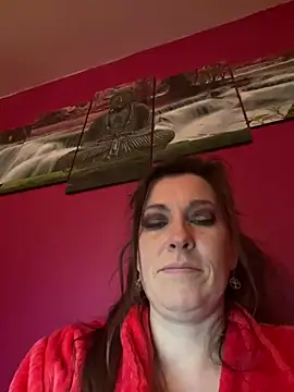 Snapshot of Lwhite1 chatting on 01-26-25, 10:46 Lwhite1 online show from 01-26-25, 10:46