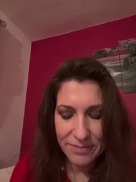 Snapshot of Lwhite1 chatting on 02-05-25, 12:20 Lwhite1 online show from 02-05-25, 12:20